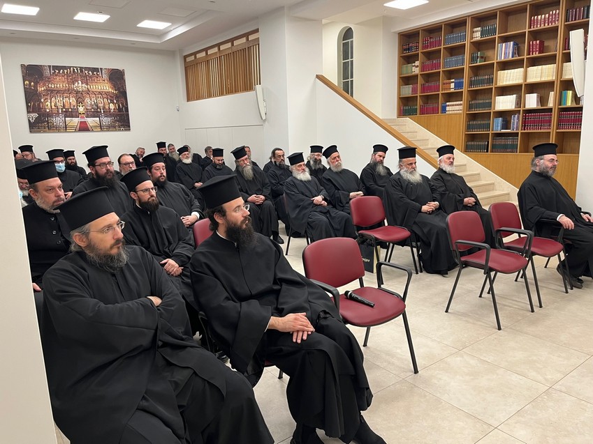 «Η εξομολόγηση των συζύγων» βασικό θέμα στη πέμπτη ιερατική της Ι.Μ. Νέας Σμύρνης