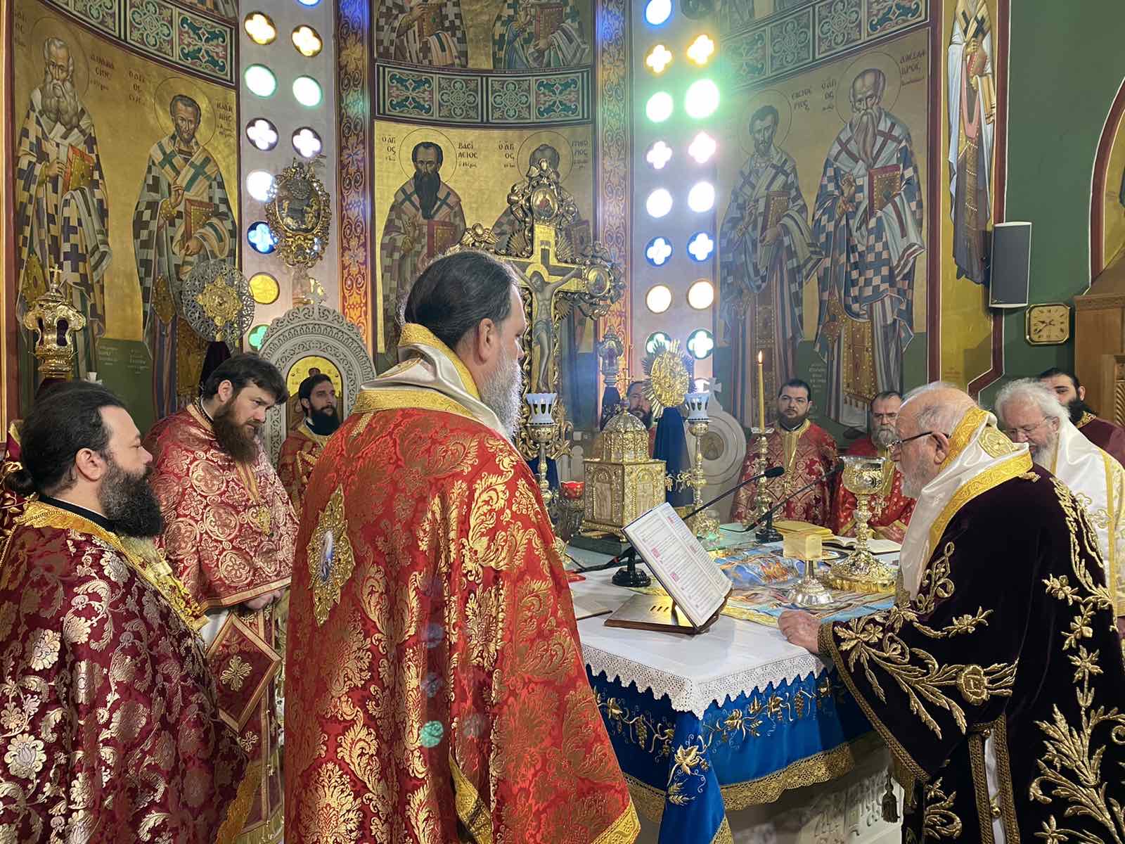 Με τη δέουσα λαμπρότητα τα ονομαστήρια του Μητροπολίτη Ανέων κ. Μακαρίου
