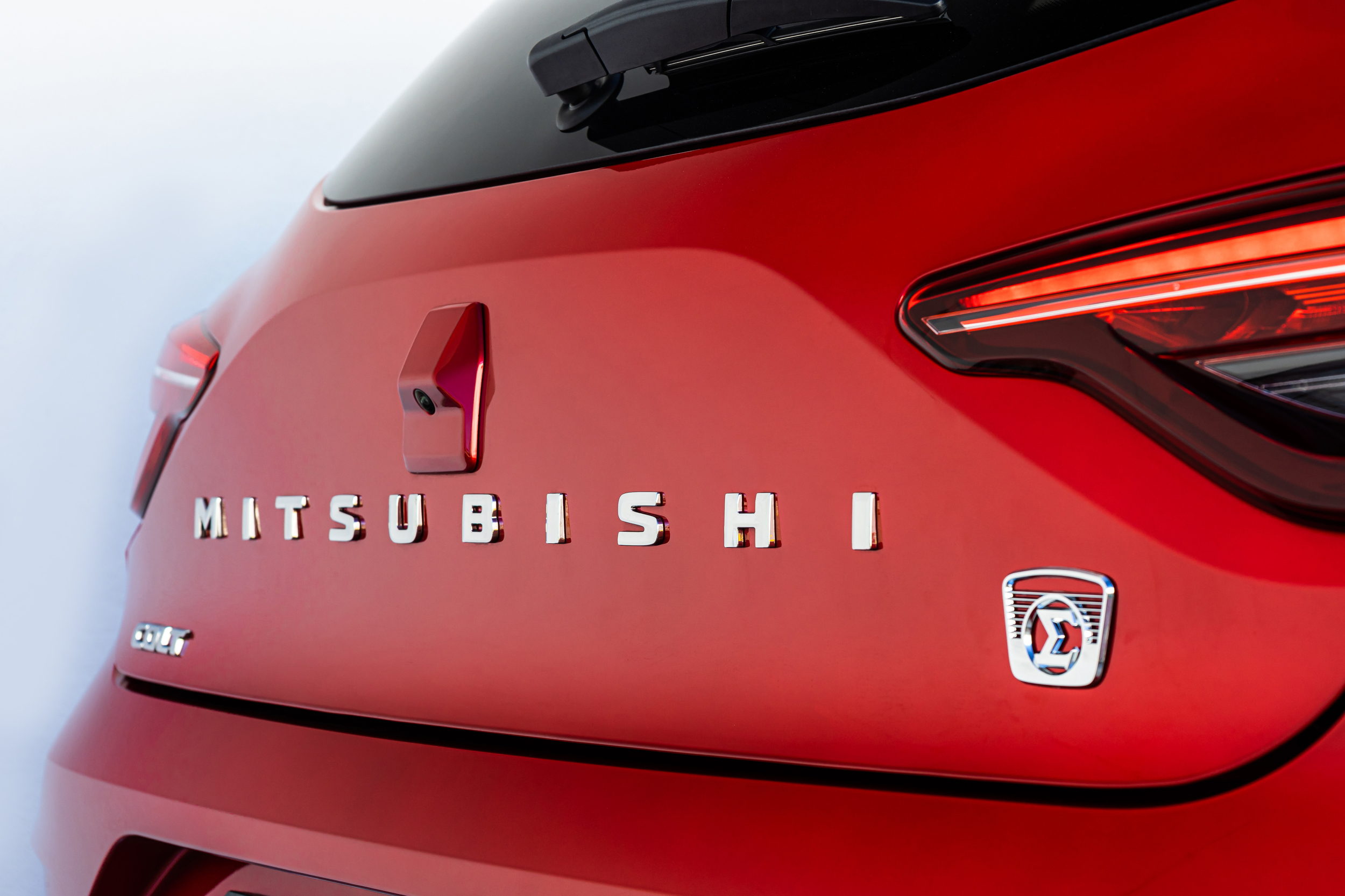Το ολοκαίνουργιο Mitsubishi COLT έρχεται για να κατακτήσει την πόλη 