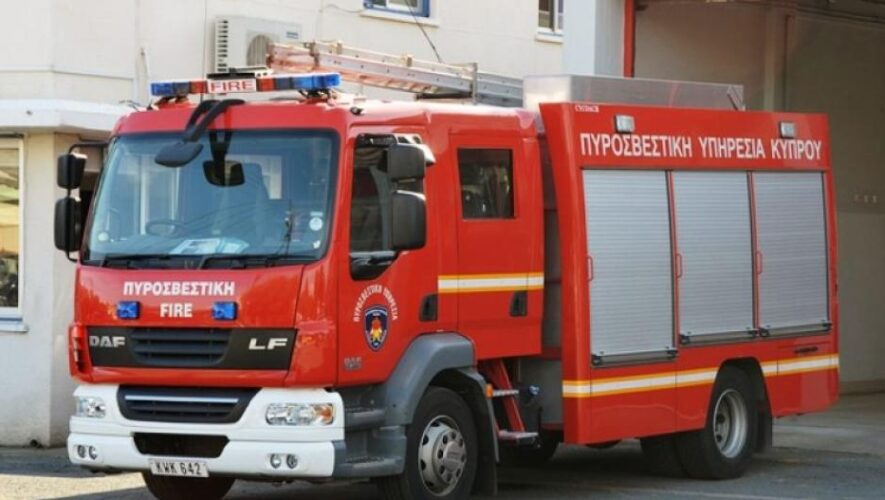 Υπεραγορά στην Αγλαντζιά καταστράφηκε ολοσχερώς από πυρκαγιά