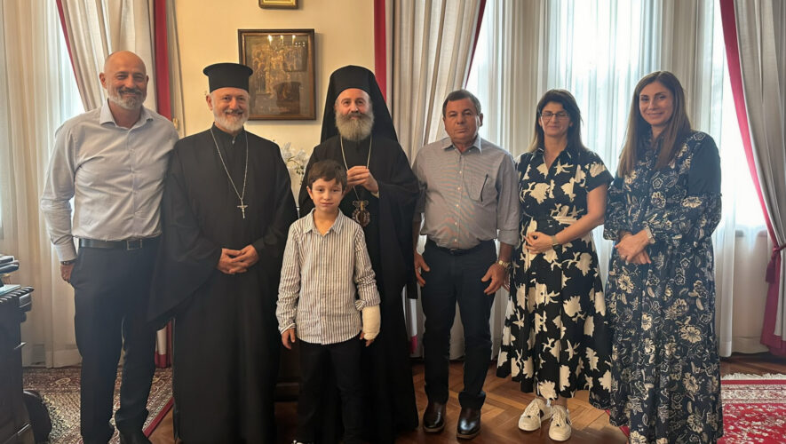 Αντιπροσωπεία της Ενορίας Αγίου Σάββα του εν Καλύμνω Ντάργουιν στον Αρχιεπίσκοπο Αυστραλίας