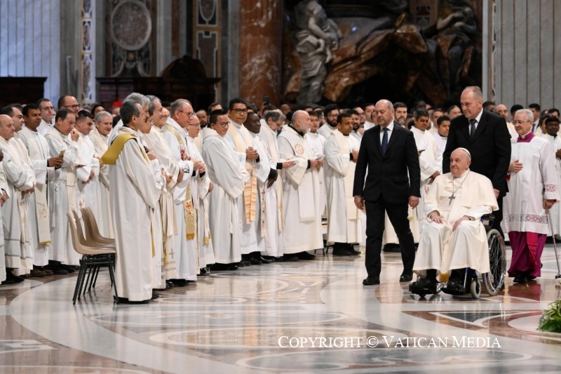 Holy_Thursday_vatican_news_ecclesia_roman_catholic_2024_