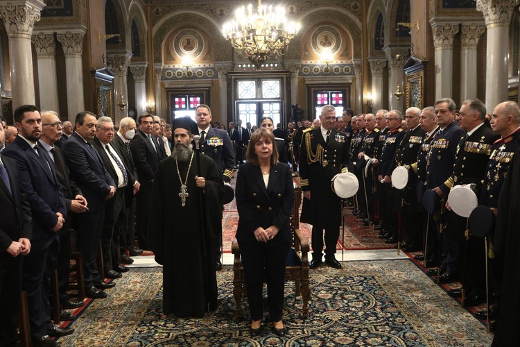 Δοξολογία για την 25η Μαρτίου 1821 στον Ιερό Μητροπολιτικό Ναό Αθηνών Δοξολογία για την 25η Μαρτίου 1821 στον Ιερό Μητροπολιτικό Ναό Αθηνών