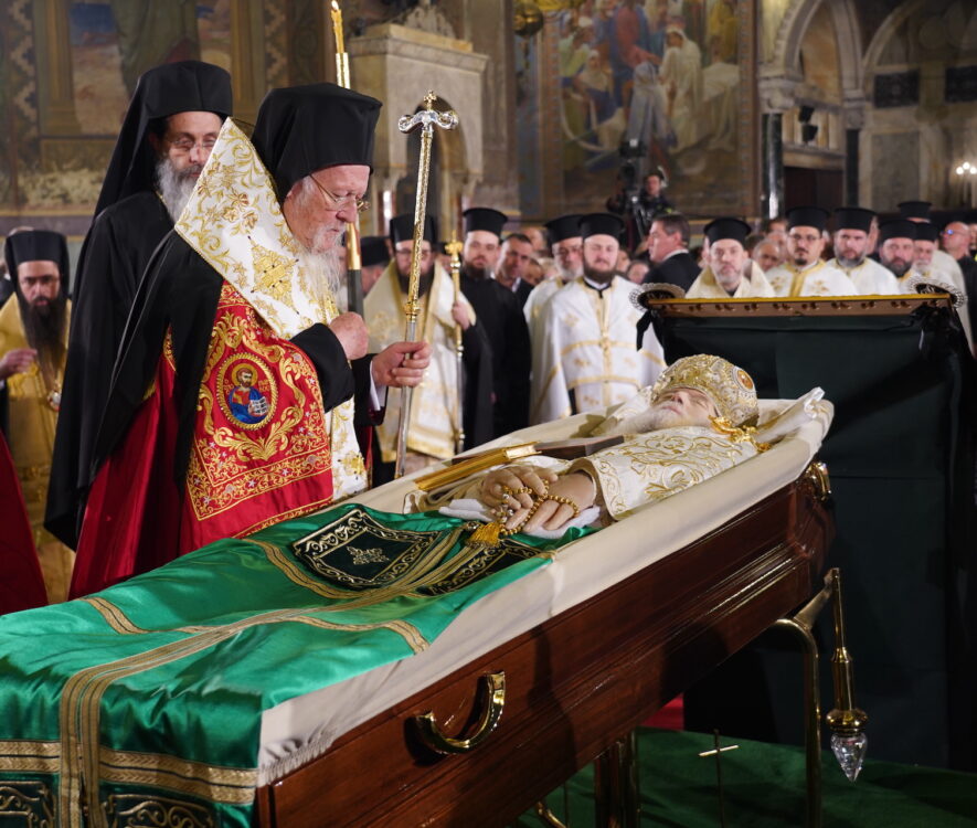 ecumenical_patriach_bartholomew_bulgaria_patriach_neofytos_funerall_service_kideia_patriarxi_neofytoy_tafi_adologala.gr_