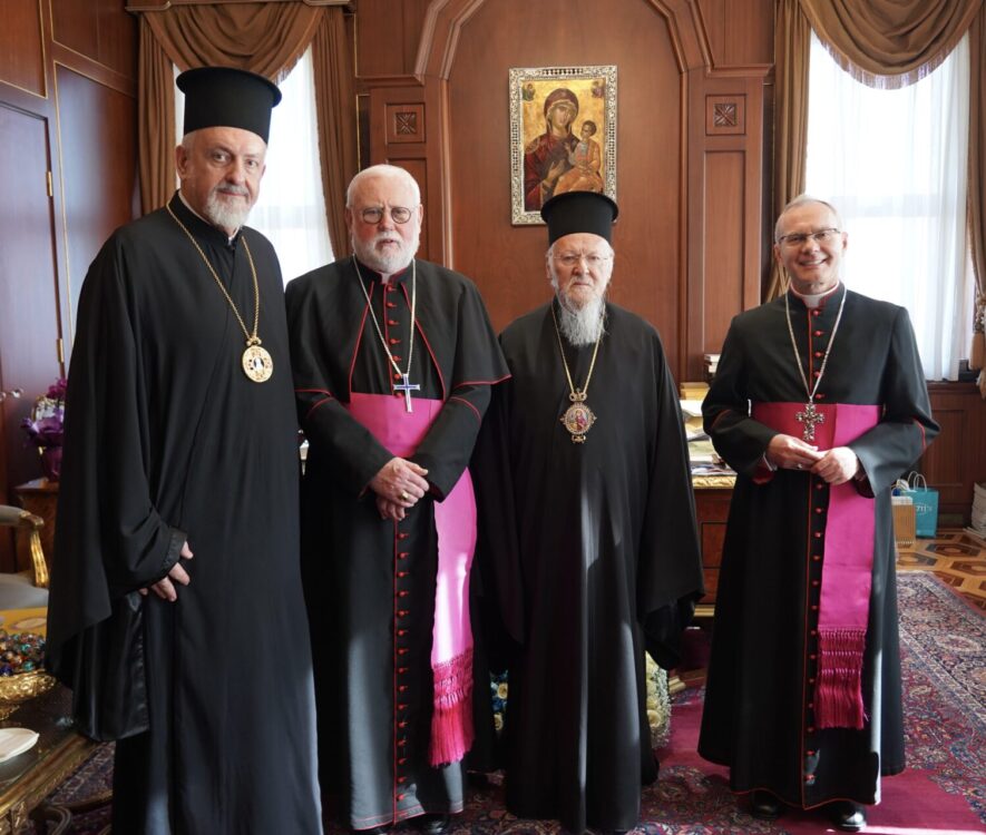 Ο Αρχιεπίσκοπος των Εξωτερικών σχέσεων του Βατικανού Πολ Γκάλαχερ επισκέφθηκε το Οικουμενικό Πατριαρχείο