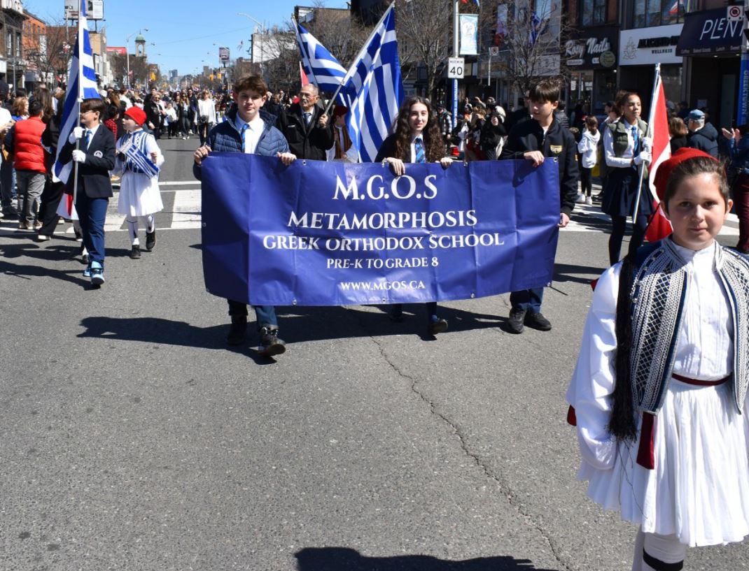 Greek-Parade-toronto-canada-hellenic-1821-omogeneia-church_