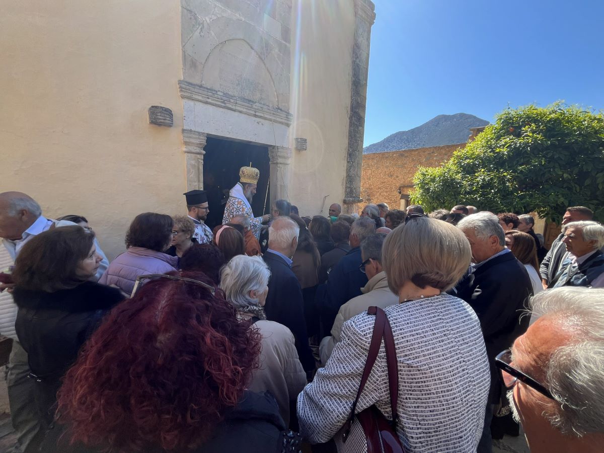 Η Κυριακή της Σταυροπροσκυνήσεως στην Ιερά Μητρόπολη Ρεθύμνης και Αυλοποτάμου