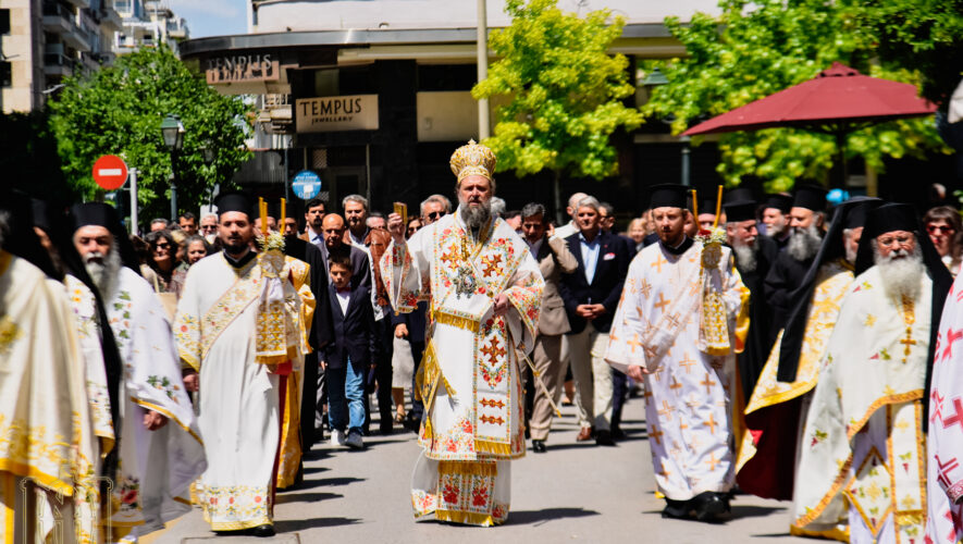 I-panigiri-tis-anastaseos-stin-iera-mitropoli-thessalonikis-eidiseis-nea-ellada-thessalonikis-filotheos-2024-pasxa-adologala