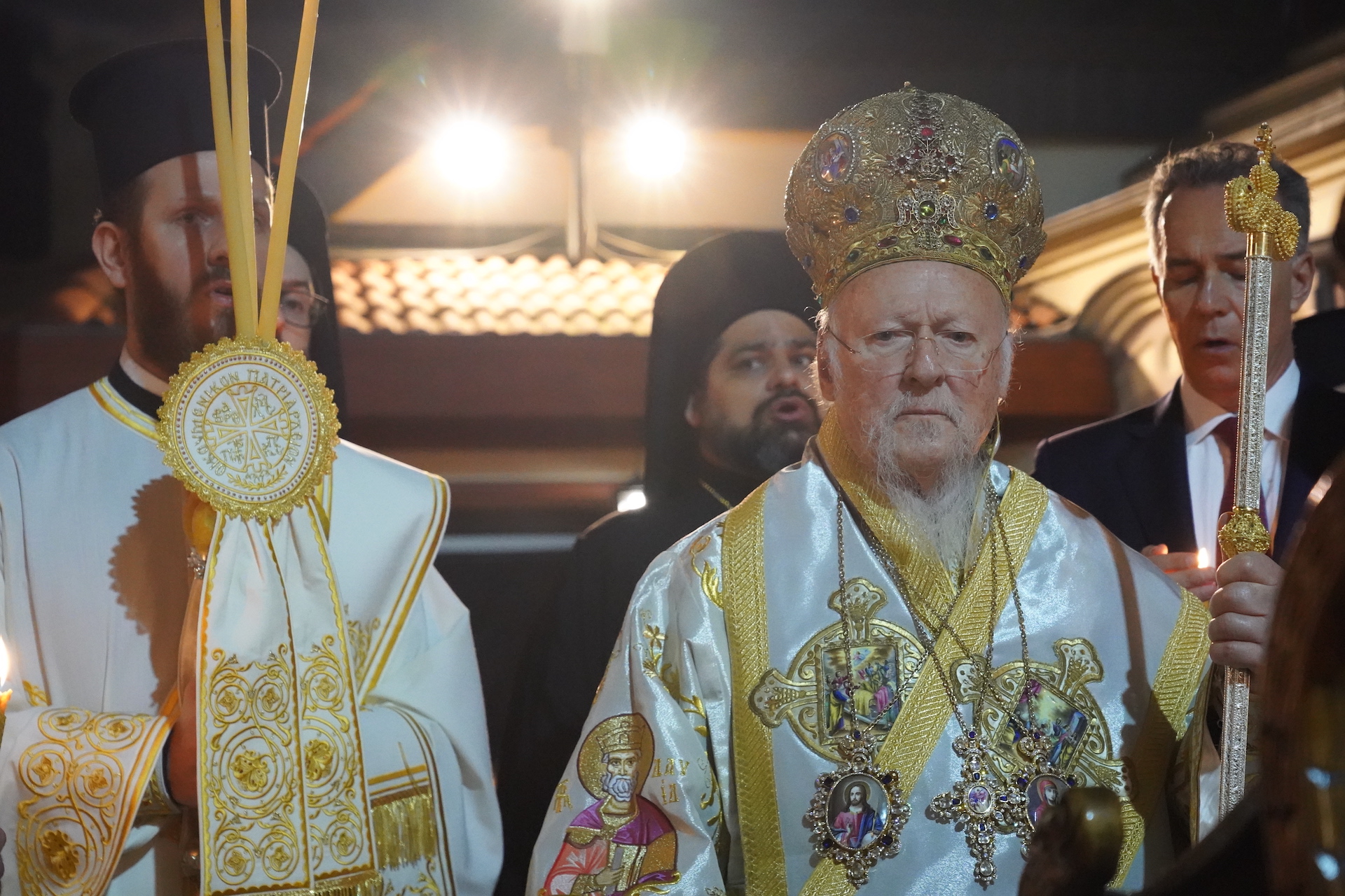 Οικουμενικός Πατριάρχης: Προσευχόμαστε για να ειρηνεύσουν - Με κάθε λαμπρότητα η Ανάσταση στην Κωνσταντινούπολη 
