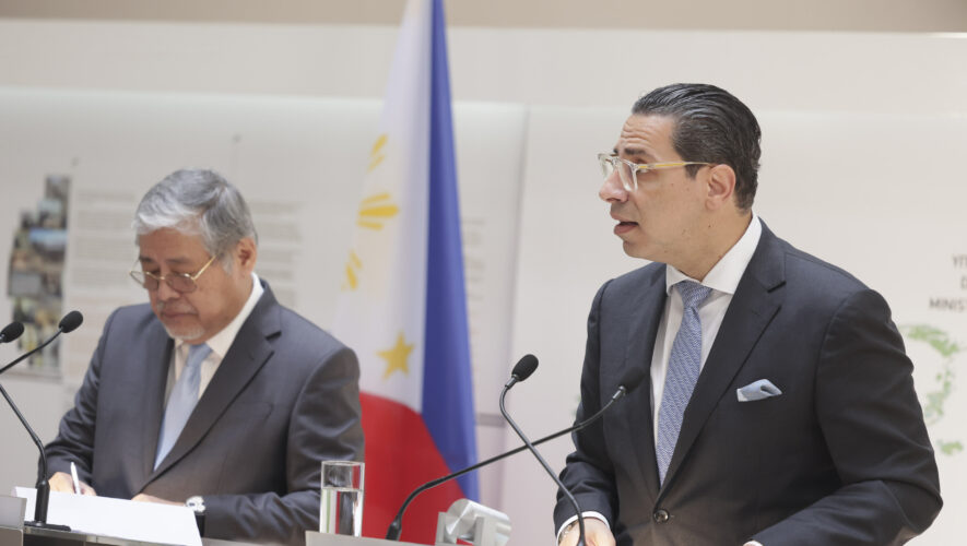 EIDISEIS-NEA-CYPRUS-PHILIPPINO-FOREIGH-AFFAIRS-MINISTER-KYPROS-EPISKEPSI-FILIPINEZOU-YPEX