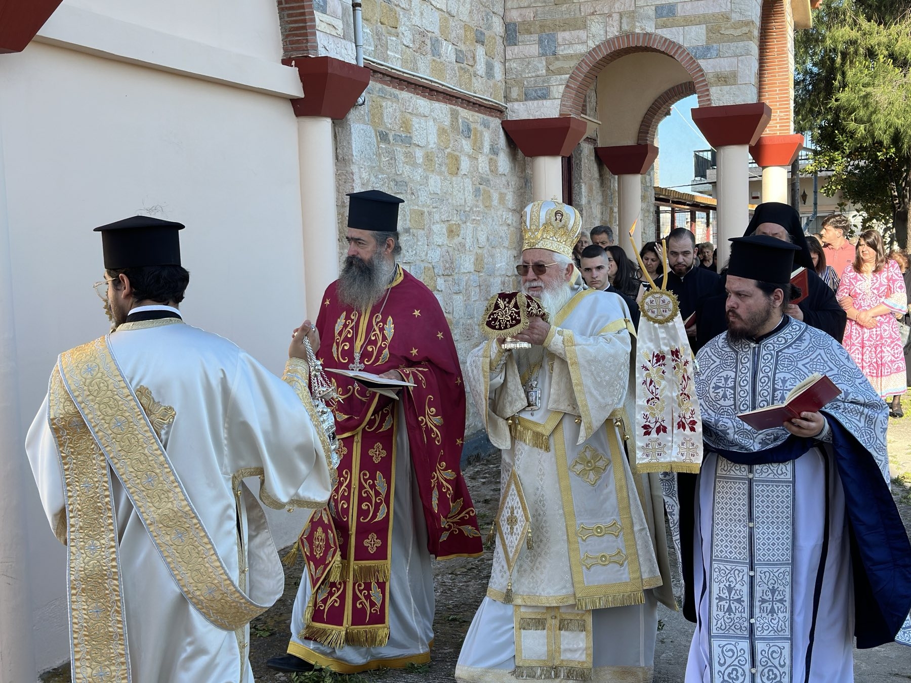 egkainia agion theodoron thivon eidiseis nea ellada thiva arxiepiskopos ieronymos adologala 