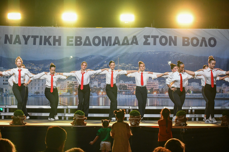 xoreytiki parastasi eidiseis nea ellada iera mitropoli dimitriados ellada