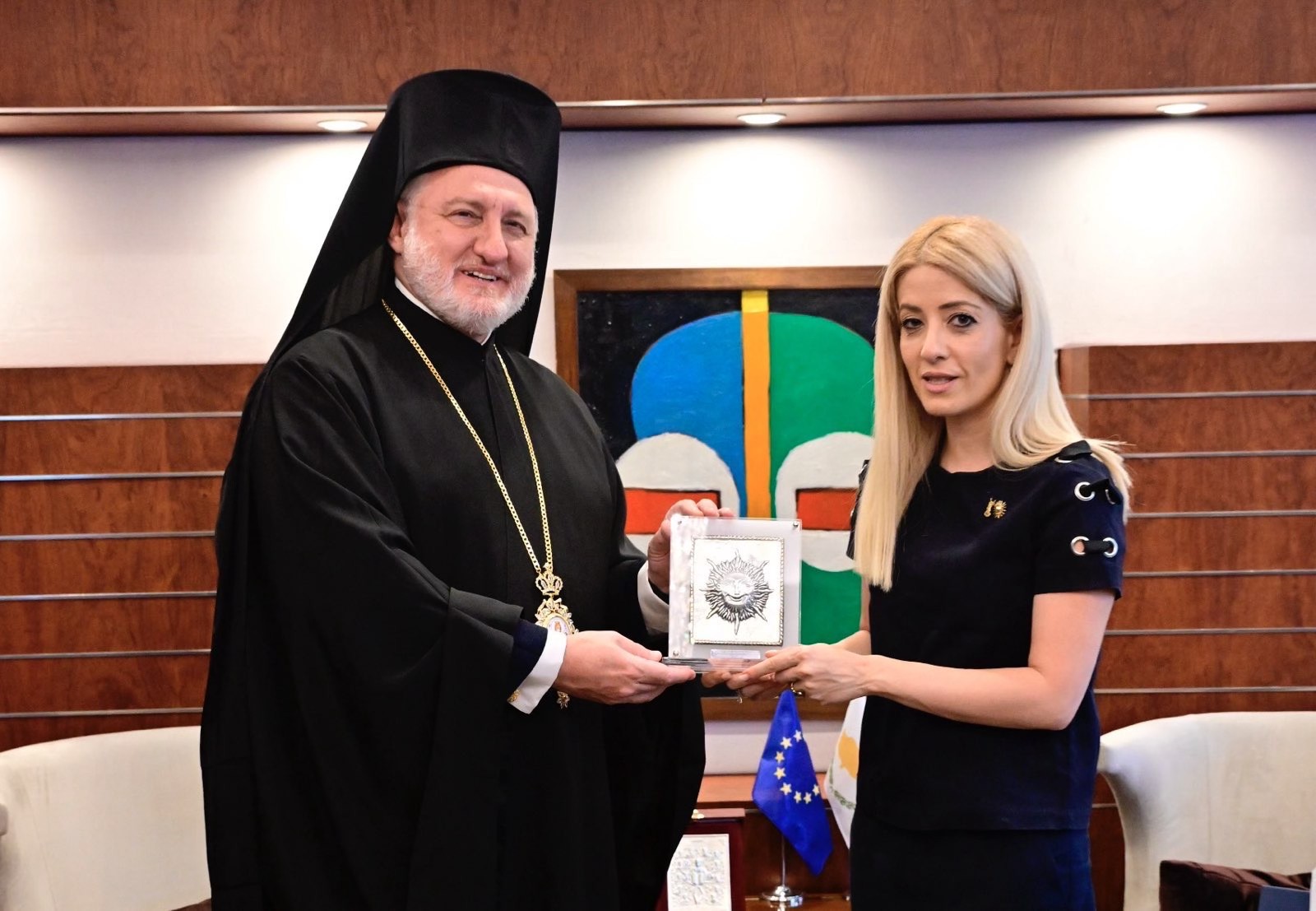 arxiepiskopos elpidoforos eidiseis nea annita dimitriou kypros enimerosi adologala.gr