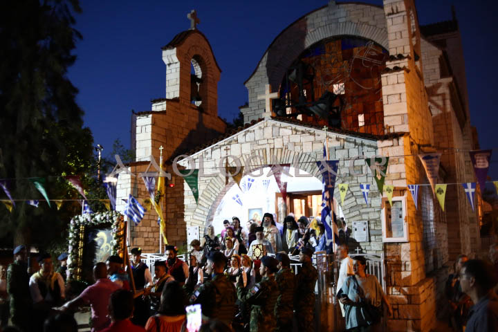 Ταύρος: Πάνδημη η Ιερά Λιτάνευση της Θαυματουργού Εικόνας της Παναγίας Ταυριώτισσας