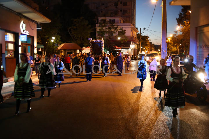 Ταύρος: Πάνδημη η Ιερά Λιτάνευση της Θαυματουργού Εικόνας της Παναγίας Ταυριώτισσας