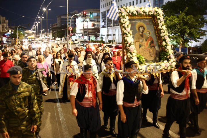 Ταύρος: Πάνδημη η Ιερά Λιτάνευση της Θαυματουργού Εικόνας της Παναγίας Ταυριώτισσας