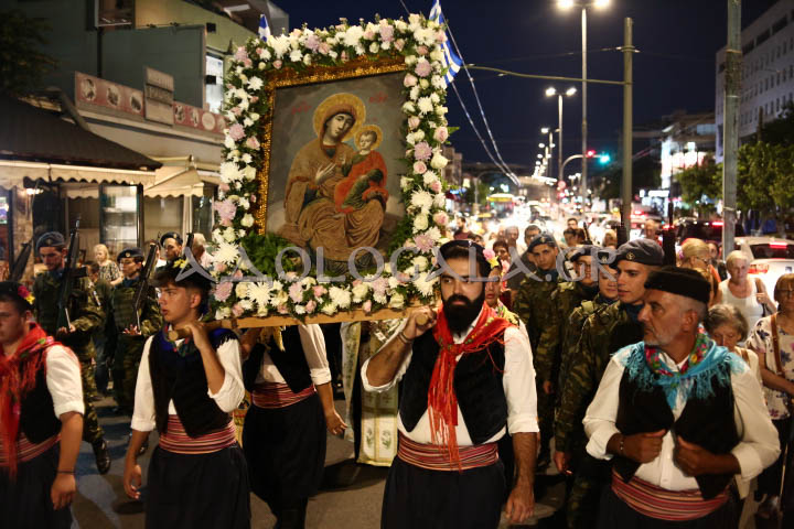 Ταύρος: Πάνδημη η Ιερά Λιτάνευση της Θαυματουργού Εικόνας της Παναγίας Ταυριώτισσας