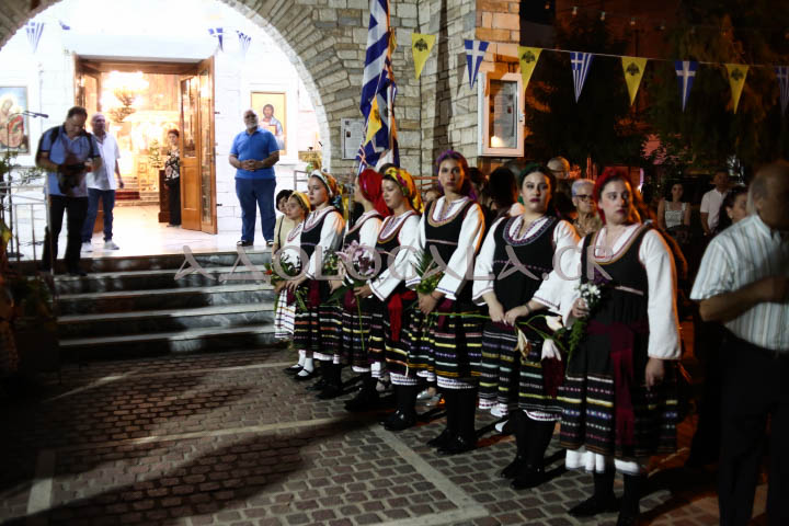 Ταύρος: Πάνδημη η Ιερά Λιτάνευση της Θαυματουργού Εικόνας της Παναγίας Ταυριώτισσας