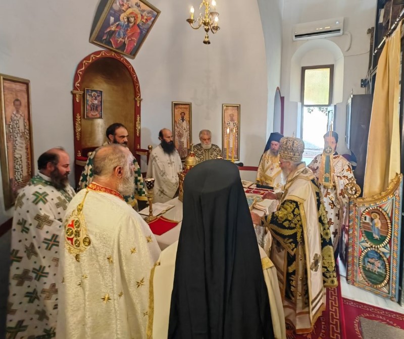 Λέρος: Τρισαρχιερατική Θεία Λειτουργία για την εορτή της Παγκοσμίου Υψώσεως του Τιμίου και Ζωοποιού Σταυρού IERA MITROPOLI LEROY KAI KALYMNOY TRISARXIERATIKI TIMIOY STAVROU PLATANOS LEROS I