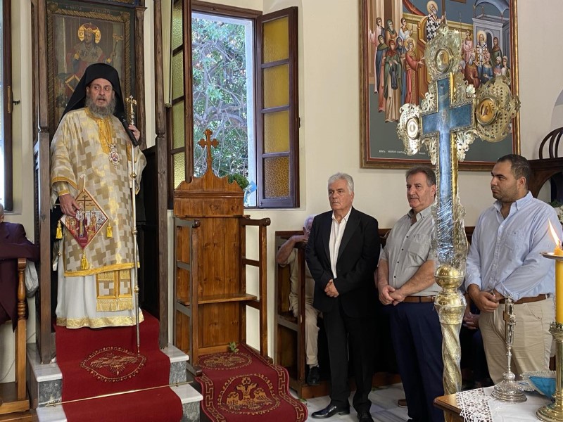 Λέρος: Τρισαρχιερατική Θεία Λειτουργία για την εορτή της Παγκοσμίου Υψώσεως του Τιμίου και Ζωοποιού Σταυρού IERA MITROPOLI LEROY KAI KALYMNOY TRISARXIERATIKI TIMIOY STAVROU PLATANOS LEROS I