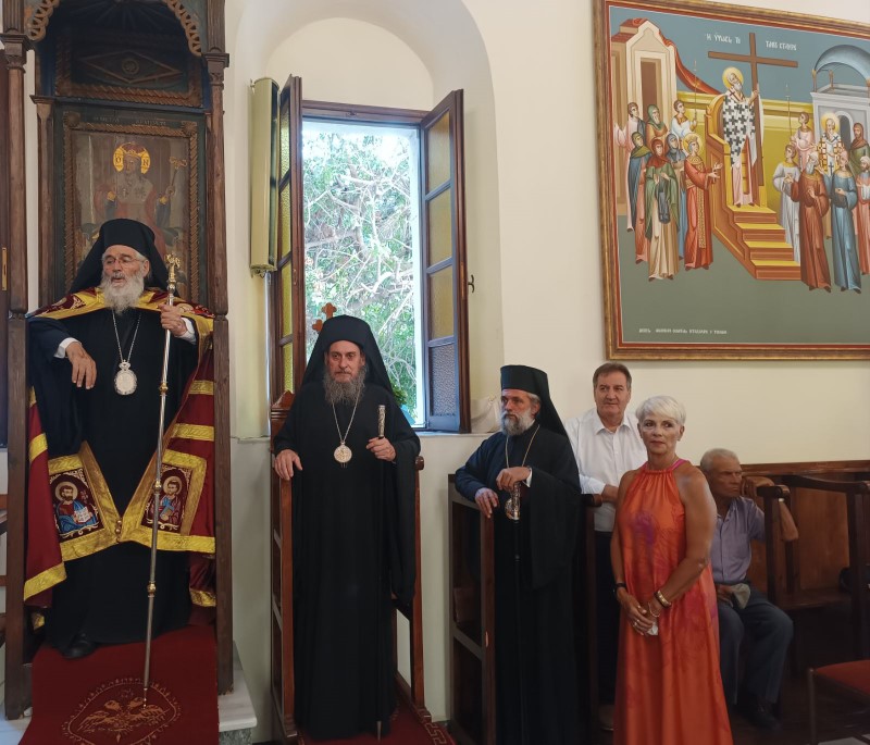 Λέρος: Τρισαρχιερατική Θεία Λειτουργία για την εορτή της Παγκοσμίου Υψώσεως του Τιμίου και Ζωοποιού Σταυρού IERA MITROPOLI LEROY KAI KALYMNOY TRISARXIERATIKI TIMIOY STAVROU PLATANOS LEROS I