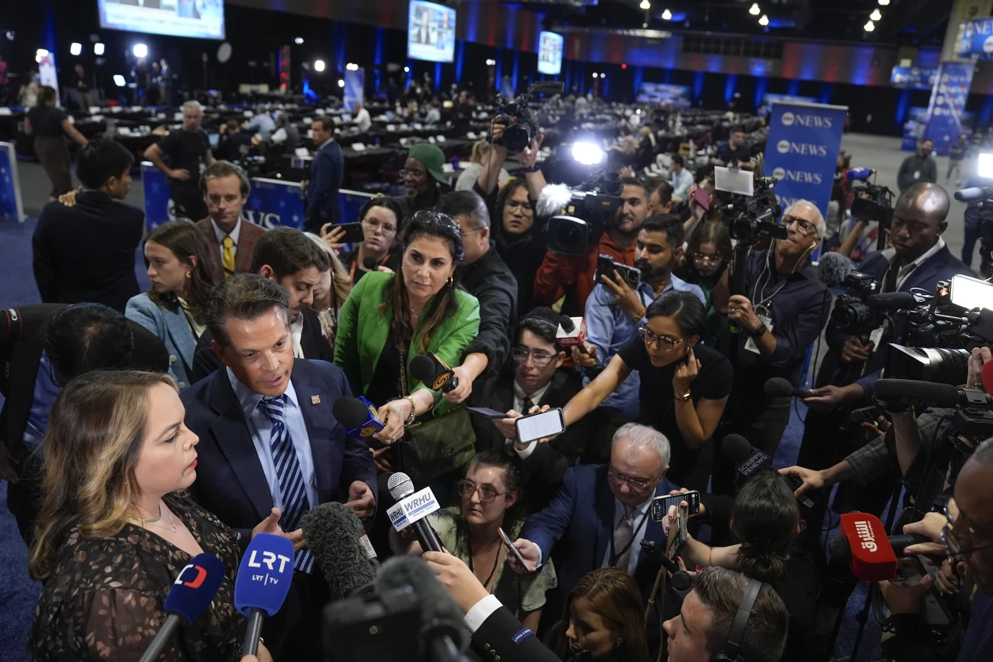 trump philadelphia debeit news usa elections 2024 presidential news adologala.gr