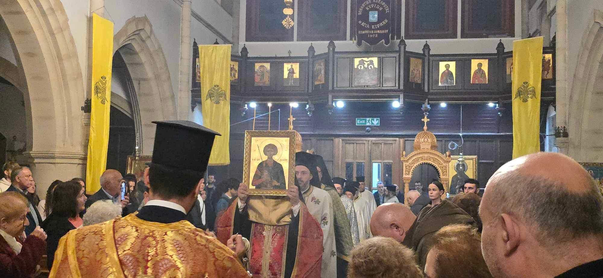 Η Ιερά Μνήμη του Αγίου ενδόξου Μεγαλομάρτυρος Δημητρίου του Μυροβλύτη στο Βόρειο Λονδίνο  Archbishop Nikitas Edmontos St Demetrios (4)