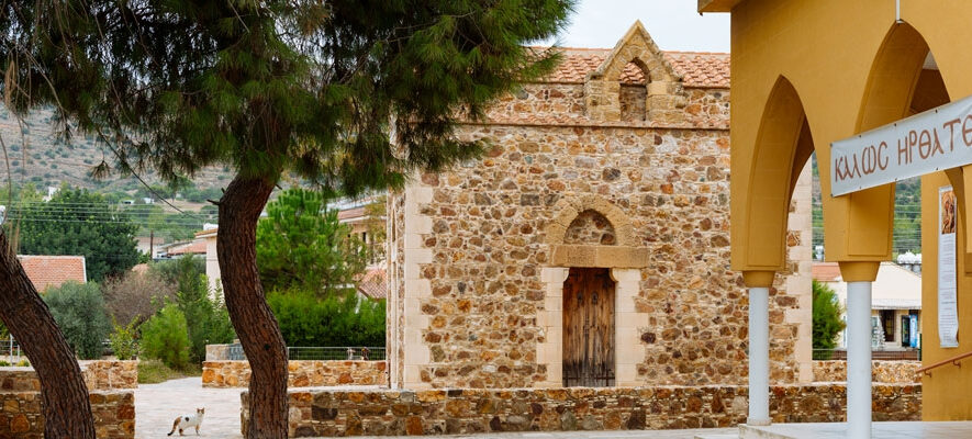 Κλειστό για το κοινό το «Βασιλικό Παρεκκλήσι» της Αγίας Αικατερίνης στα Πυργά PYRGA_VASILIKO_PAREKLISI_EIDISEI_NEA_ELLADA_NEWS_ADOLOGALA.GR