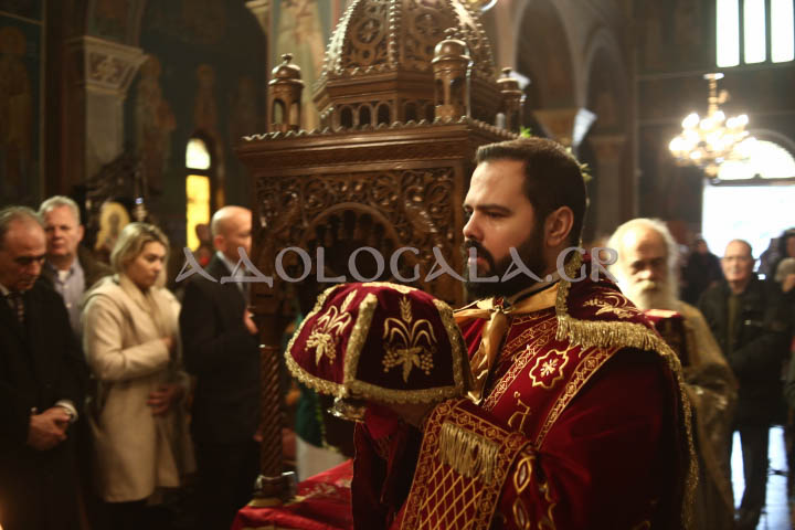 Αρχιερατική Θεία Λειτουργία για τον Άγιο Απόστολο Ανδρέα στο Γηροκομείο Αθηνών (Φωτογραφίες) 