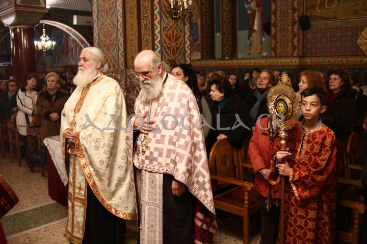Αθήνα: Λαμπρός Αρχιερατικός Εσπερινός για τον Άγιο Στυλιανό στο Γκύζη (Φωτογραφίες) ieros_naos_agiou_stylianou_gyzi_athina_enoria_neoi_panygiri_esperinos_ieros_naos_evripoy_xrysostomos_vangelis_karpathakis_photografia_