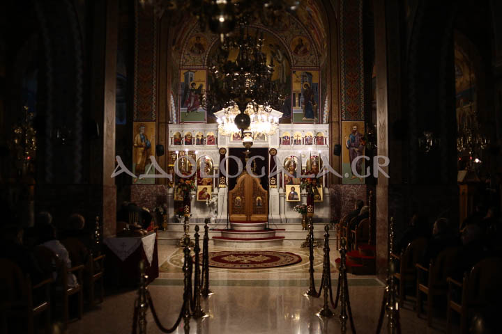 Αθήνα: Λαμπρός Αρχιερατικός Εσπερινός για τον Άγιο Στυλιανό στο Γκύζη (Φωτογραφίες) ieros_naos_agiou_stylianou_gyzi_athina_enoria_neoi_panygiri_esperinos_ieros_naos_evripoy_xrysostomos_vangelis_karpathakis_photografia_