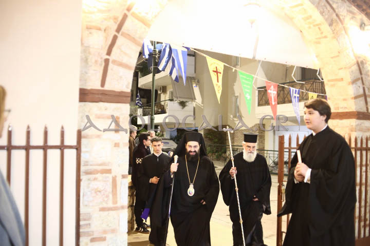 Αθήνα: Λαμπρός Αρχιερατικός Εσπερινός για τον Άγιο Στυλιανό στο Γκύζη (Φωτογραφίες) ieros_naos_agiou_stylianou_gyzi_athina_enoria_neoi_panygiri_esperinos_ieros_naos_evripoy_xrysostomos_vangelis_karpathakis_photografia_