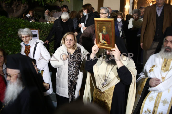Επίσκοπος Φωτικής Νεκτάριος: «Η ομόνοια και η ειρήνη σώζει την οικογένεια» - Λαμπρός εσπερινός του Αγίου Σάββα στο Αντικαρκινικό Νοσοκομείο Αθηνών ieros_naos_agiou_Savva_igiasmenou_antikarkiniko_nosokomeio_athinon_athens_greece_orthodoxia_karpathakis_vangelis_photografia_adologala