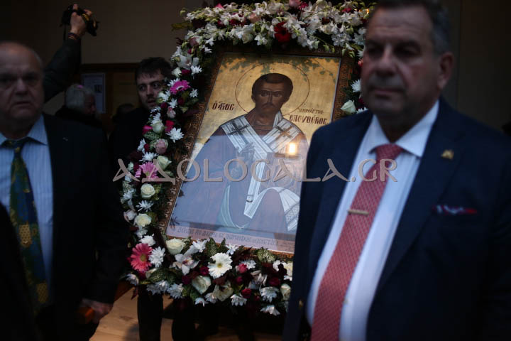 Αθήνα: Παρουσία πλήθους πιστών η ιερά λιτάνευση της εικόνας του Αγίου Ελευθερίου στο Γκύζη (Φωτορεπορτάζ) ieros_naos_agiou_eleftheriou_gyzi_episkopos_evripou_athens_greece_orthodoxia_karpathakis_vangelis_photografia_adologala-75 Αθήνα: Παρουσία πλήθους πιστών η ιερά λιτάνευση της εικόνας του Αγίου Ελευθερίου στο Γκύζη (Φωτορεπορτάζ) ieros_naos_agiou_eleftheriou_gyzi_episkopos_evripou_athens_greece_orthodoxia_karpathakis_vangelis_photografia_adologala-75