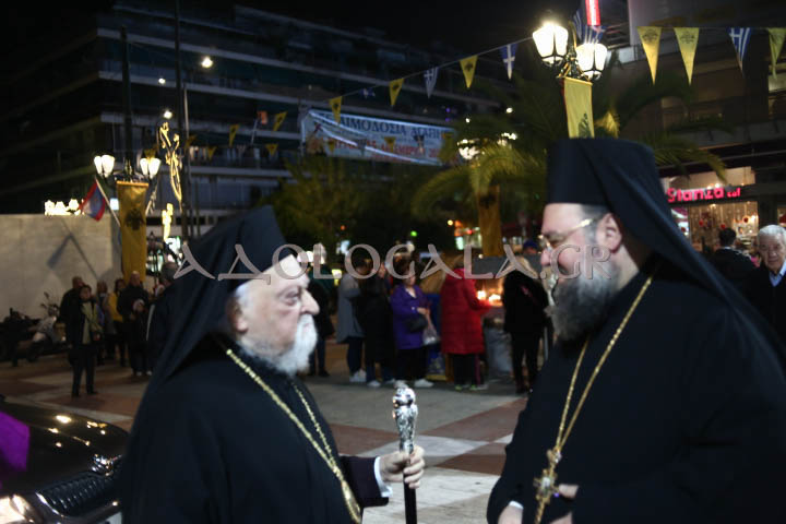 Μητροπολίτης Κορωνείας: «Όλοι μας είμαστε σε σύγχυση, σε κατάσταση ταραχής, αγωνίας, εκνευρισμών» - Λαμπρός εσπερινός του Αγίου Νικολάου στη Καλλιθέα (Φωτογραφίες) ieros_naos_agiou_nikolaou_kallithea_mitropolitis_koroneias_athens_greece_orthodoxia_karpathakis_vangelis_photografia_adologala