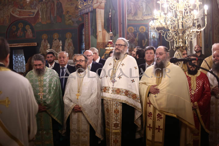 Μητροπολίτης Κορωνείας: «Όλοι μας είμαστε σε σύγχυση, σε κατάσταση ταραχής, αγωνίας, εκνευρισμών» - Λαμπρός εσπερινός του Αγίου Νικολάου στη Καλλιθέα (Φωτογραφίες) ieros_naos_agiou_nikolaou_kallithea_mitropolitis_koroneias_athens_greece_orthodoxia_karpathakis_vangelis_photografia_adologala