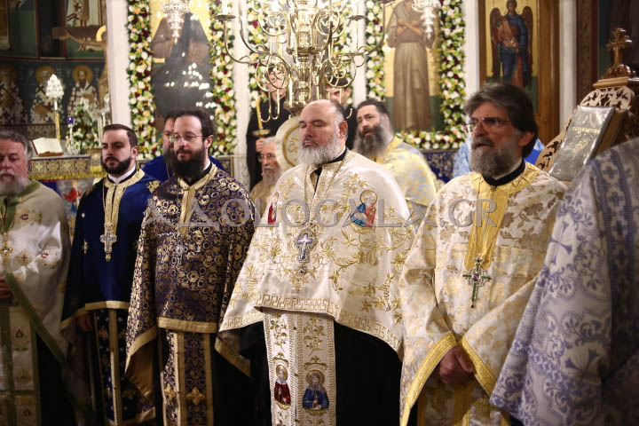 Μητροπολίτης Κορωνείας: «Όλοι μας είμαστε σε σύγχυση, σε κατάσταση ταραχής, αγωνίας, εκνευρισμών» - Λαμπρός εσπερινός του Αγίου Νικολάου στη Καλλιθέα (Φωτογραφίες) ieros_naos_agiou_nikolaou_kallithea_mitropolitis_koroneias_athens_greece_orthodoxia_karpathakis_vangelis_photografia_adologala