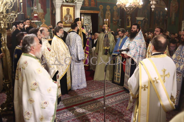 Μητροπολίτης Κορωνείας: «Όλοι μας είμαστε σε σύγχυση, σε κατάσταση ταραχής, αγωνίας, εκνευρισμών» - Λαμπρός εσπερινός του Αγίου Νικολάου στη Καλλιθέα (Φωτογραφίες) ieros_naos_agiou_nikolaou_kallithea_mitropolitis_koroneias_athens_greece_orthodoxia_karpathakis_vangelis_photografia_adologala