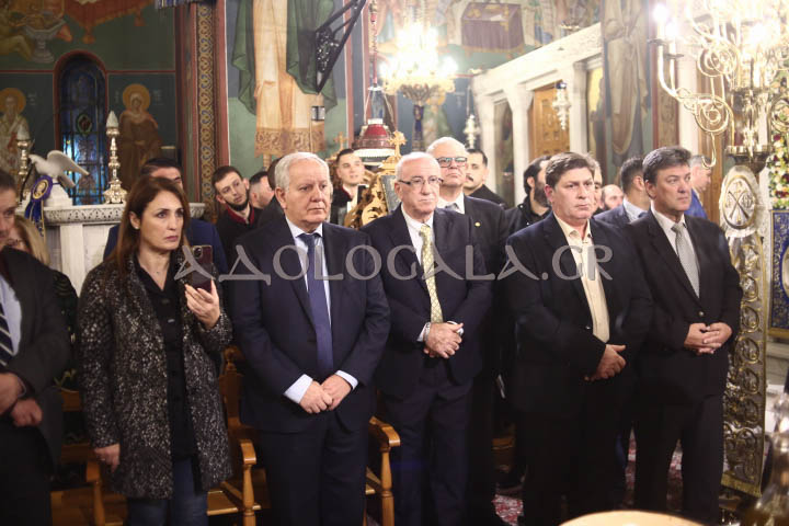 Μητροπολίτης Κορωνείας: «Όλοι μας είμαστε σε σύγχυση, σε κατάσταση ταραχής, αγωνίας, εκνευρισμών» - Λαμπρός εσπερινός του Αγίου Νικολάου στη Καλλιθέα (Φωτογραφίες) ieros_naos_agiou_nikolaou_kallithea_mitropolitis_koroneias_athens_greece_orthodoxia_karpathakis_vangelis_photografia_adologala