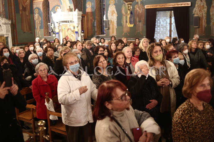 Μητροπολίτης Κορωνείας: «Όλοι μας είμαστε σε σύγχυση, σε κατάσταση ταραχής, αγωνίας, εκνευρισμών» - Λαμπρός εσπερινός του Αγίου Νικολάου στη Καλλιθέα (Φωτογραφίες) ieros_naos_agiou_nikolaou_kallithea_mitropolitis_koroneias_athens_greece_orthodoxia_karpathakis_vangelis_photografia_adologala