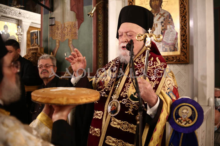 Μητροπολίτης Κορωνείας: «Όλοι μας είμαστε σε σύγχυση, σε κατάσταση ταραχής, αγωνίας, εκνευρισμών» - Λαμπρός εσπερινός του Αγίου Νικολάου στη Καλλιθέα (Φωτογραφίες) ieros_naos_agiou_nikolaou_kallithea_mitropolitis_koroneias_athens_greece_orthodoxia_karpathakis_vangelis_photografia_adologala