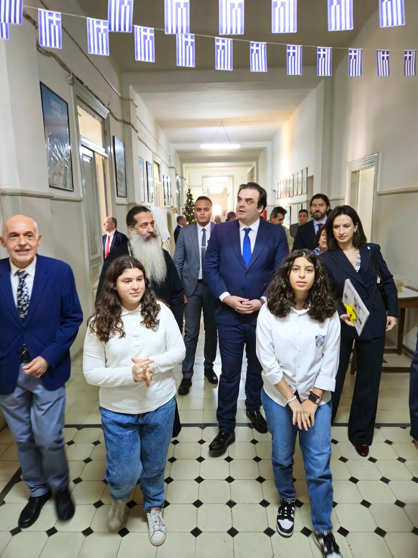 Επίσκεψη του Έλληνα Υπουργού Παιδείας στην Αμπέτειο Σχολή Καίρου ypourgos paideias ellados cairo egypt news world adologala (10)