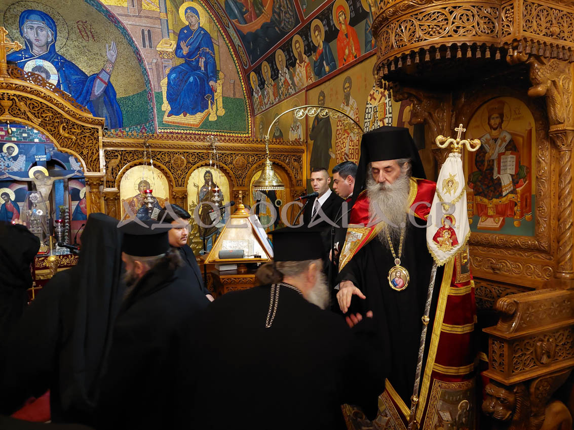 ΦΩΤΟΡΕΠΟΡΤΑΖ: Αρχιερατικός πανηγυρικός Εσπερινός και Ιερά Λιτάνευση για τον Άγιο Χαράλαμπο στη Καστέλλα