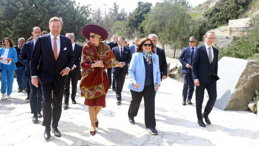 Σημαντική ήταν η επίσκεψη του Βασιλικού Ζεύγους της Ολλανδίας στον αρχαιολογικό χώρο Χοιροκοιτίας, για την προσέλκυση επισκεπτών