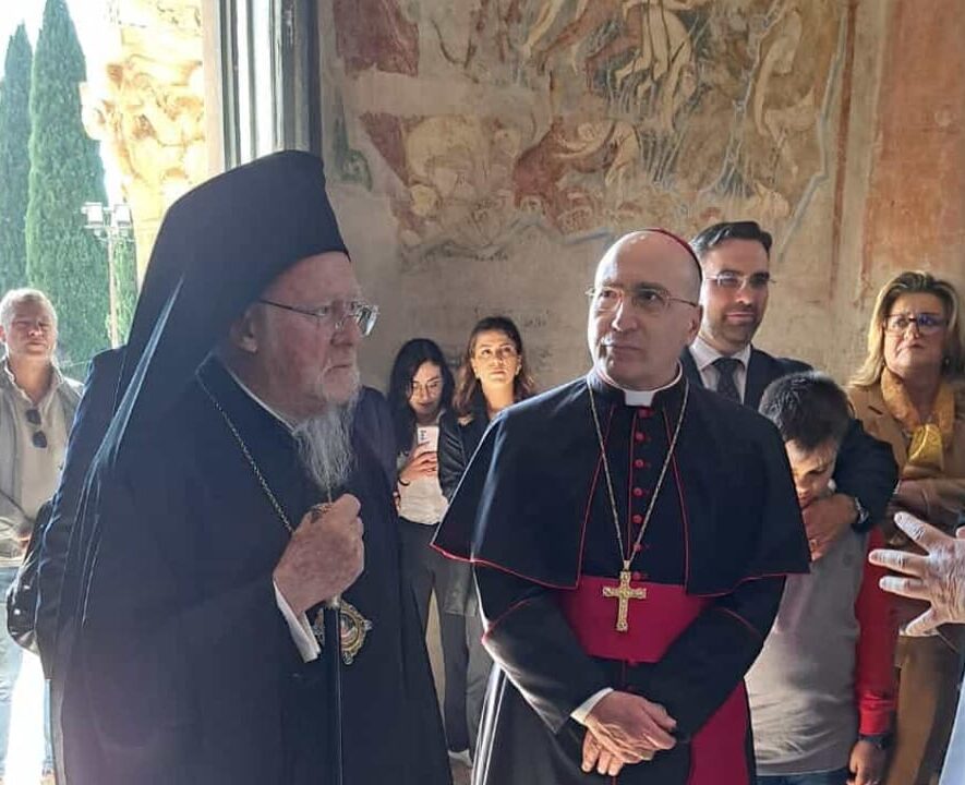 Ιταλία: Ο Οικουμενικός Πατριάρχης Βαρθολομαίος συνάντησε τον Αρχιεπίσκοπο Λανιέζε και ανακάλυψε τις ομορφιές της Καζέρτα (Εικόνες)
