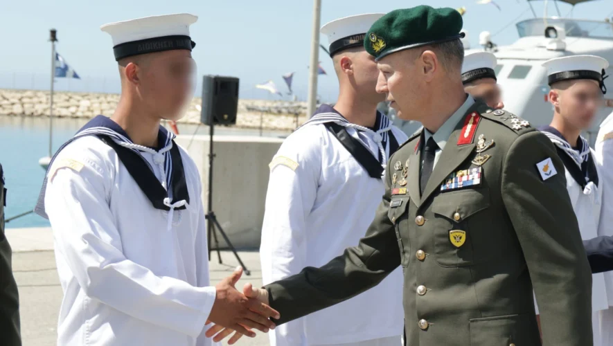 Τελετή αποφοίτησης σχολείου ομάδων υποβρυχίων καταστροφών
