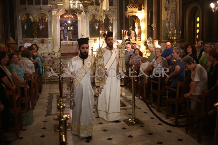 Αθήνα: Ο Μητροπολίτης Ναυπάκτου Ιερόθεος στον πανηγυρίζοντα Άγιο Παύλο της οδού Ψαρών 