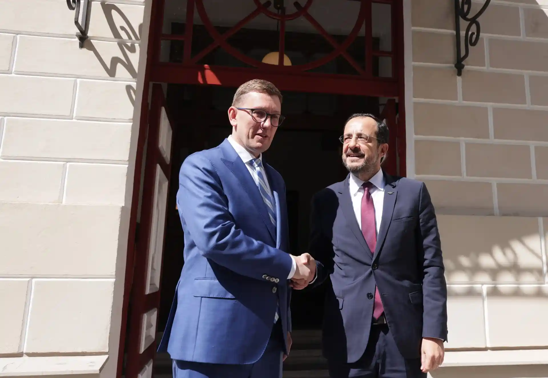 Ο Πρόεδρος Χριστοδουλίδης συναντήθηκε με τον Πρωθυπουργό και τον Πρόεδρο της Εσθονίας, ενισχύοντας τις διμερείς σχέσεις και συζητώντας θέματα ψηφιακής μεταρρύθμισης, ασφάλειας και ενεργειακής πολιτικής στο πλαίσιο της Ε.Ε.