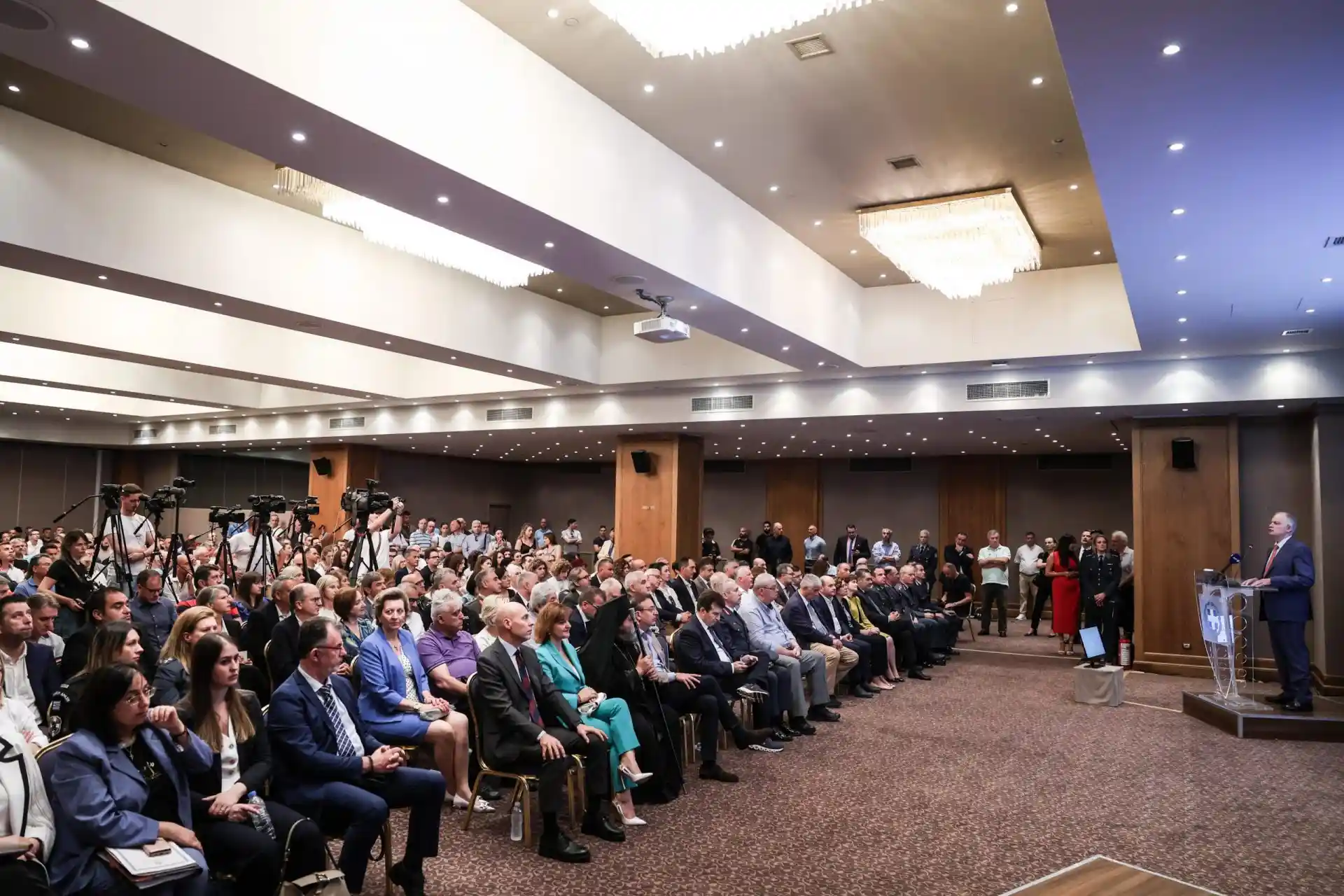 Ο ΠτΔ Κ. Τασούλας κήρυξε την έναρξη της δράσης «Μαζί σπάμε τη σιωπή- 13 πόλεις, ένα κοινό μέτωπο ενάντια στην ενδοοικογενειακή βία»
