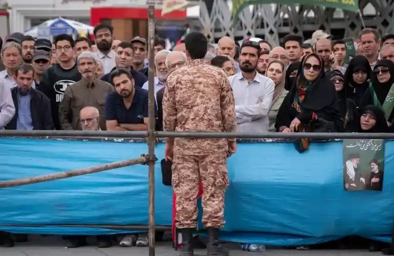 Το Ιράν εκτέλεσε εννέα καταδικασμένους μαχητές του ISIS Iran executes nine convicted ISIL fighters
